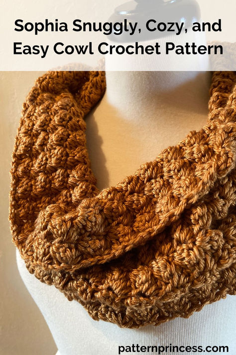 Crochet A Cowl Scarf, Crochet Cowl Scarf Pattern, Crochet Cowl Neck Scarf, Crochet Neck Cowl, Crochet Cowl Free Pattern Easy, Scarves Crochet Patterns Free, Crocheted Cowls Free Patterns, Cowl Crochet Pattern Free, Super Bulky Yarn Patterns Crochet