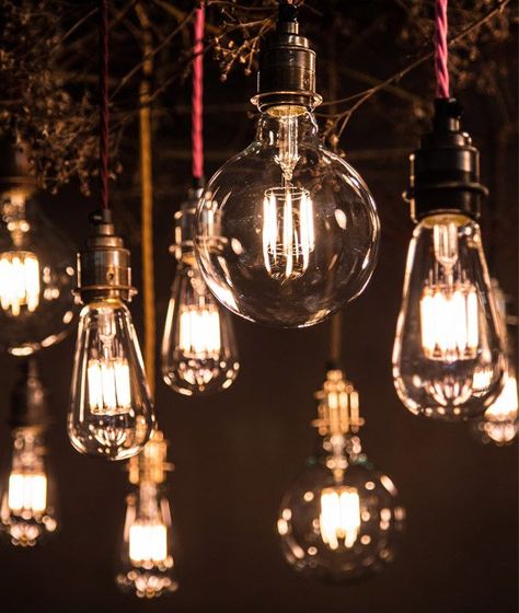 Factorylux LED-Filament | High performance filament LED Romantic Table Setting, Globe Vintage, Vintage Light Bulbs, Filament Bulb Lighting, Retro Light, Edison Lighting, Romantic Lighting, Lightbulbs, Retro Lighting