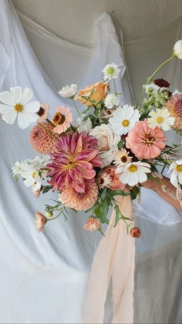 Bouquet September Wedding, Nontraditional Wedding Flowers, Muted Spring Wedding Flowers, Asymmetric Bridal Bouquet, Modern Fall Wedding Bouquet, September Flowers Bouquet, Boho Wedding Bouquet Spring, Loose Floral Bouquet, Wedding Bouquets No Roses