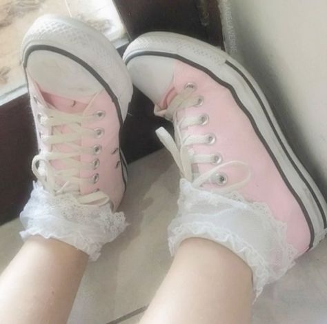 Girly Fits, Doll Aesthetic, Pink Converse, Soft Girl Aesthetic, New Converse, Outfits With Converse, Pink Sugar, Cute Fits, Just Girly Things