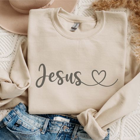 Sweatshirt With Shirt, Christian Shirts Designs, Jesus Sweatshirts, Faith Clothing, Cute Shirt Designs, Shirt Design Inspiration, Jesus Shirt, Christian Sweatshirt, Faith Shirt