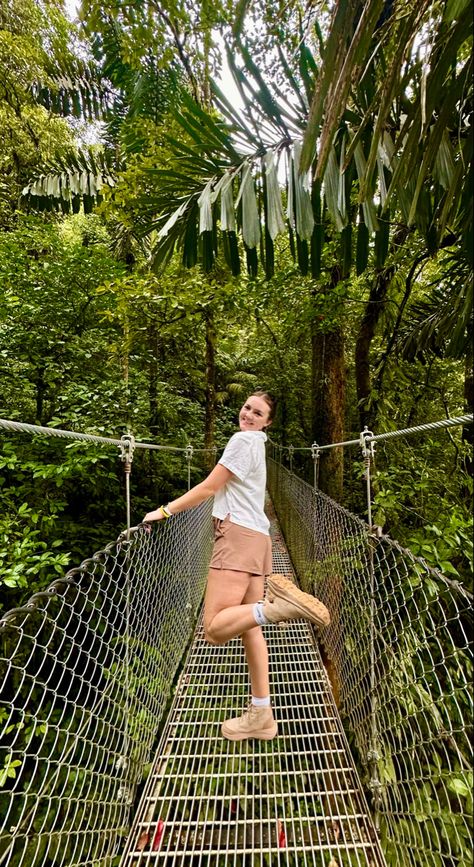 Jungle Hiking Outfit, Costa Rica Aesthetic Outfits, Costa Rica Outfit Ideas, Teva Outfit, Costa Rica Outfit, Costa Rica Hiking, Jungle Outfit, Cost Rica, Jungle Hike