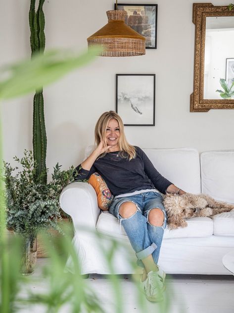 About — Dee Campling Dee Campling, Homes Interior, Interior Stylist, Three Kids, Design Consultant, Her Style, Home Interior Design, House Interior, Living Room Decor