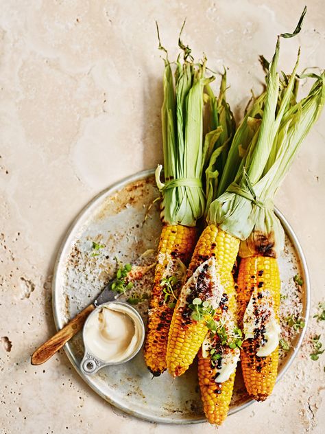 Corn Grilled, Bbq Corn, Canh Chua, Starter Recipes, Donna Hay, Grilling Tips, Corn On The Cob, Grilled Corn, Kebabs