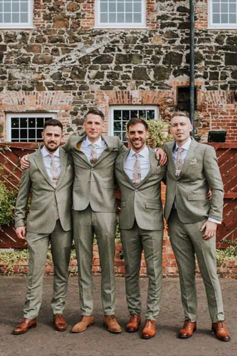 Groom and groomsmen in green suit with brown leather shoes and floral patterned ties Groomsmen In Green, Coral Peach Bridesmaid Dresses, Groom Style Summer, Bright And Bold Wedding, Groom Suit Summer, Brown Groomsmen, Green Suits, Summer Wedding Suits, Dresses Flowers