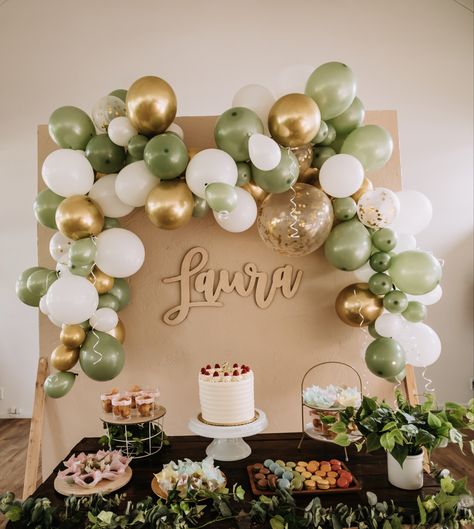 Green Dessert Table Ideas, Plant Themed Bridal Shower Ideas, Sage Green Dessert Table, Champagne Dessert Table, 21st Birthday Party Decor, Bridal Shower Display, Birthday Cake Table, Confirmation Ideas, 35 Birthday