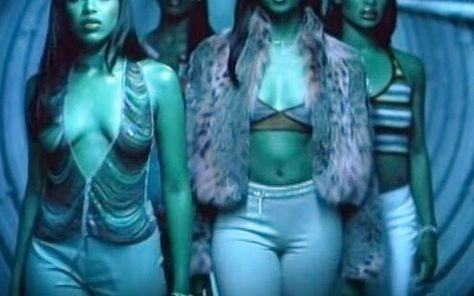 Vixen Aesthetic, 2000s Video Vixen, 2000 Vibes, 90s Music Videos, 2000s Music, Early 2000s Fashion, 2000s Aesthetic, 2000s Fashion Outfits, Girls Show