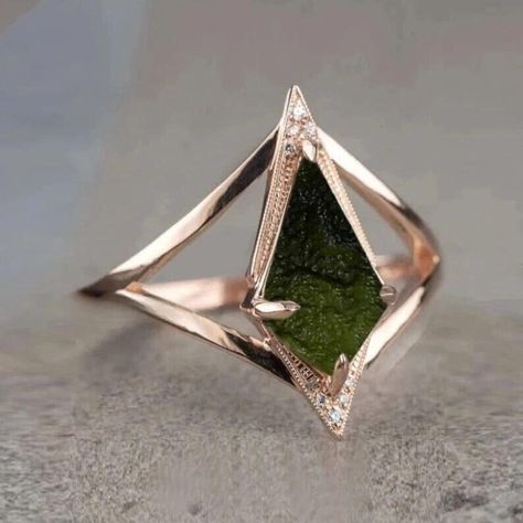 Moldavite Ring, Meteorite Ring, Designer Handmade Jewellery, Jewelry Lookbook, Dream Jewelry, Pretty Jewellery, Ring Ring, 925 Sterling Silver Jewelry, Cute Jewelry