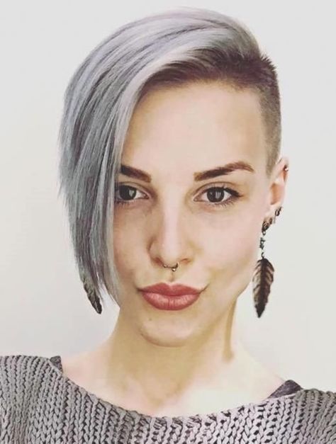 40 Cool Grey Hairstyles Ideas » Half Shaved Head Hairstyle, Woman Haircut, Half Shaved Head, Undercut Sidecut, Hairstyles Undercut, Grey Hairstyles, Undercut Hairstyles Women, Half Shaved Hair, Half Shaved