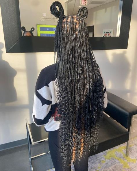 Zylaysia Tiyetta on Instagram: "goddess knotless but make it thigh length😍😍 #braider #goddessbraids #bohemianknotlessbraids #viral #explorepage #atlbraider" Smedium Knotless Box Braids Thigh Length, Thigh Length Bohemian Knotless Braids, Thigh Length Braids, Thigh Length Knotless Braids, Goddess Knotless, Birthday Hairstyles, Holiday Hair, Knotless Braids, Holiday Hairstyles