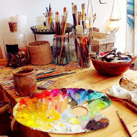 A place for everything and everything in its place is a goal that many of us want to achieve. Think through your needs before changing a space! Artists Palette, Charmaine Olivia, Art Colour, Artist Palette, Artist Aesthetic, My Art Studio, Work Place, Artist Life, Paint Palette