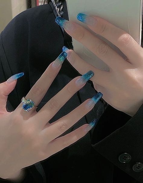 Blue Xiaohongshu Nails, Chinese Blue Nails, Aesthetic Chrome Nails, Nail Inspo Summer Black, Translucent Blue Nails, Blue Charm Nails, Blue Crystal Nails, Crystals Tiktok, French Tips Glitter