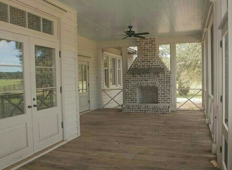 Back Porch Designs, Porch Design Ideas, Building A Porch, Porch Makeover, Screen Porch, Casa Exterior, House With Porch, Porch Design, Brick Fireplace