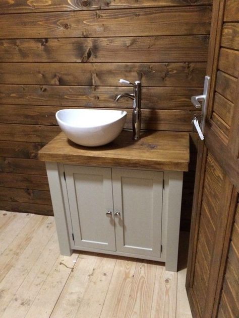 Makeover Kamar Mandi, Bathroom Sink Units, Sink Vanity Unit, Diy Bathroom Vanity, Shabby Chic Room, Shabby Chic Bathroom, Shabby Chic Bedrooms, Sink Vanity, Chic Bathrooms