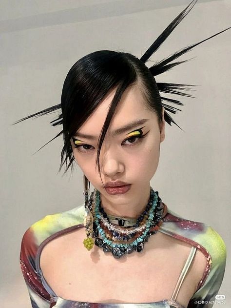 Editorial Hairstyles, Futuristic Hairstyles, Editorial Hair, Edgy Makeup, Hair Reference, Editorial Makeup, Artistry Makeup, Aesthetic Hair, Aesthetic Makeup