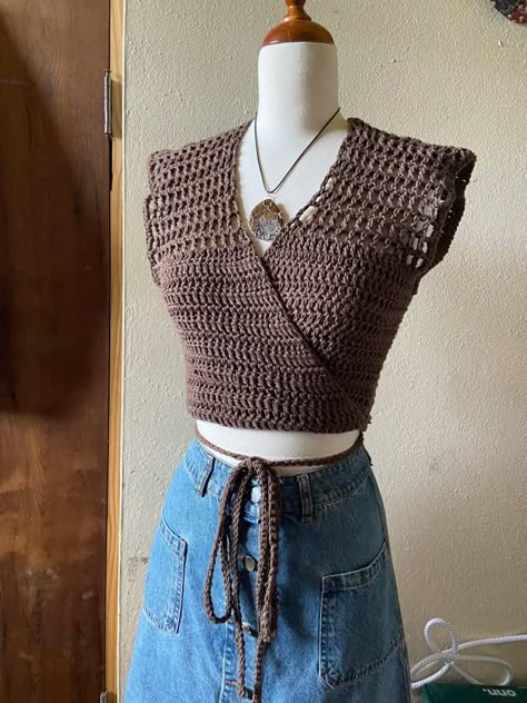 Crochet Crop Top Outfit, Crochet Wrap Top, Lay Lay, Crop Top Crochet, Crochet Outfits, Crochet Festival, Hippie Crochet, Custom Top, Mode Crochet