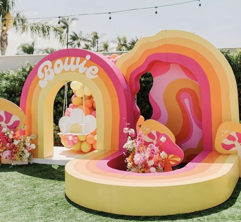 Online Shopping Ideas, Candy Store Design, Cake Shop Design, Coachella Theme, Coachella Party, Event Entrance, Girly Birthday Party, Design Cake, Birthday Party Theme Decorations