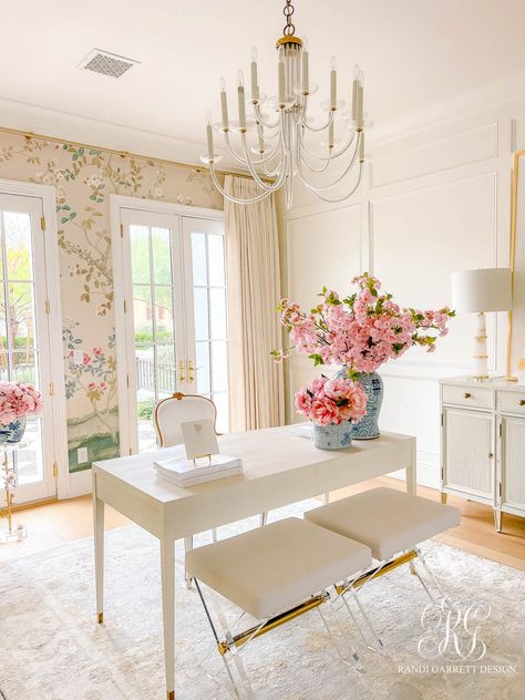 My Chinoiserie Home Office at The Wren - Randi Garrett Design Feminine Home Office Classy, Feminine Office Space, Chinoiserie Home, Aesthetic Work Desk, Apartment City, Wfh Office, Inspiring Office, Glam Office, Grandmillenial Style