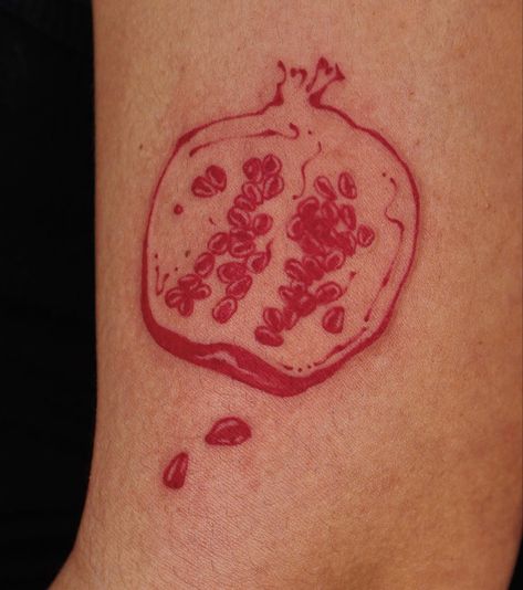 Minimalist Pomegranate Tattoo, Pomegranate Tattoo Design, Pomegranate Meaning, Garnet Tattoo, Maroon Tattoo, Pomegranate Drawing, Pomegranate Tattoo, Grace Tattoos, Pomegranate Art