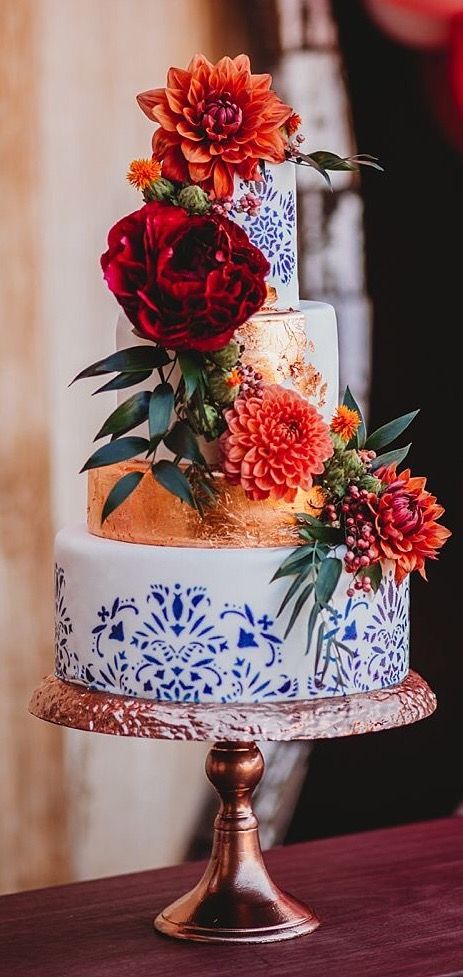 Mexican Style Wedding Cake, Hacienda Wedding Cake, Mexican Chic Wedding Decor, Spanish Ranch, Spanish Inspired Wedding, Mexican Inspired Wedding, Mexican Wedding Cake, Cotton Gin, Mexican Themed Weddings