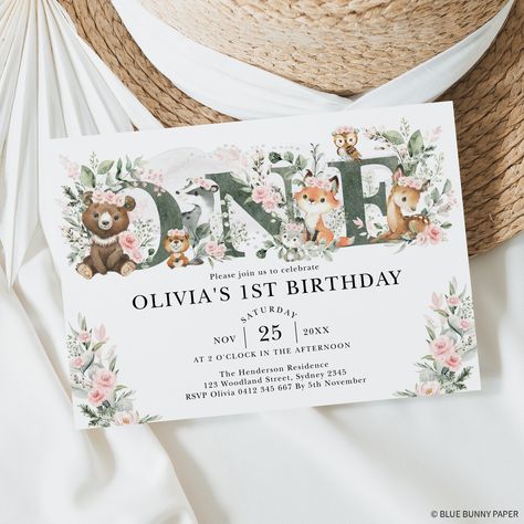 1st Birthday Invitation Template, Floral Birthday Invitations, 1st Birthday Girl, Feuille Eucalyptus, Green Eucalyptus, Birthday Invitations Girl, 1st Birthday Invitations, Girl First Birthday, Animal Birthday