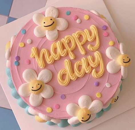 Pastel Cakes, Simple Cake Designs, Mini Cakes Birthday, Cute Baking, Creative Birthday Cakes, Simple Birthday Cake, Pretty Birthday Cakes, Cute Birthday Cakes, Just Cakes