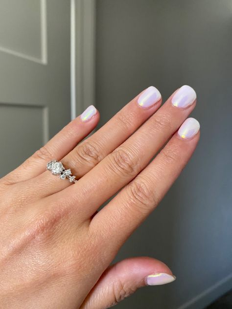 Hailey Bieber Gel Nails, Hailey Bieber Nails On Natural Nails, Short Hailey Bieber Nails Square, Nails For Recruitment, Chrome White Short Nails, Haley Bieber Nails Square, White Chrome Natural Nails, Hailey Beiber Nails Trend Square, Haley Bieber Nails Short