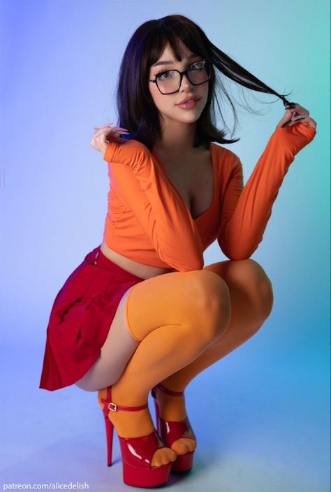 Velma Costume, Velma Cosplay, Daphne And Velma, Hot Costume, Velma Dinkley, One Piece Cosplay, Cosplay Cute, Cute Cosplay, Cosplay Dress