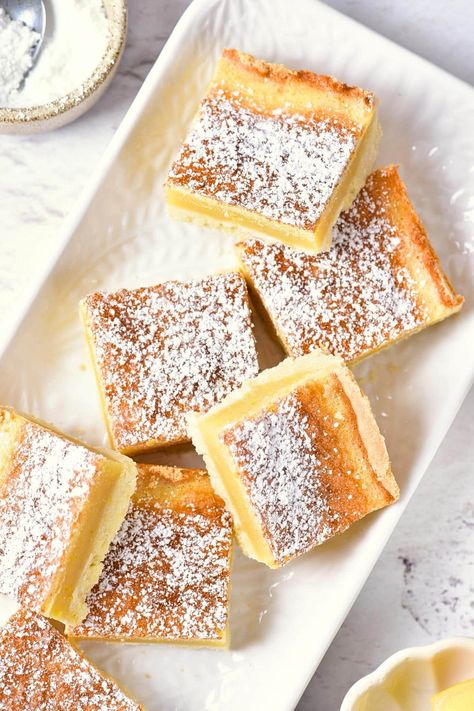 With a buttery shortbread crust topped with a tangy and creamy lemon filling, and sprinkled with powdered sugar, these gluten-free lemon bars are the perfect dessert for spring and summer! Totally dairy-free too. Gluten Free Lemon Bars, Cranberry Bliss Bars, Lemon Bars Easy, Lemon Bars Recipe, Lemon Squares, Lemon Custard, Buttery Shortbread, Lemon Dessert Recipes, Individual Desserts