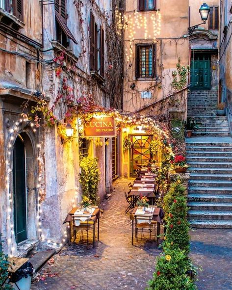 If you're looking for the most Instagrammable places in Rome, you've just found them! Check out this guide to the 15 most Instagram-worthy spots in Rome. Europe Travel Aesthetic, Italy Aesthetic, Instagrammable Places, Rome Travel, January 11, Italy Vacation, Famous Places, Old Buildings, Europe Destinations