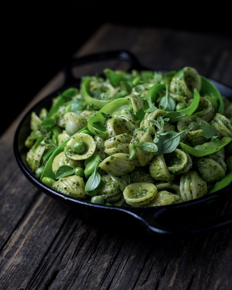 Herb Pesto, English Peas, Vegetable Pasta, Blanched Almonds, Fava Beans, Vegan Pasta, Pesto Pasta, Fresh Herbs, Vegan Vegetarian