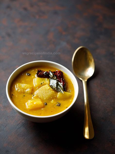 This Pumpkin Sambar Recipe is a delicious south indian sambar variety made with yellow pumpkin. The Sambar has sweet tones coming from the pumpkin and taste too good. Pumpkin Sambar, Authentic Indian Curry, Vegetarian Curry Recipes, Vegetable Curry Recipes, Sambar Recipe, Curry Recipes Vegetarian, Yellow Pumpkin, Vegan Curry Recipes, Idli Dosa