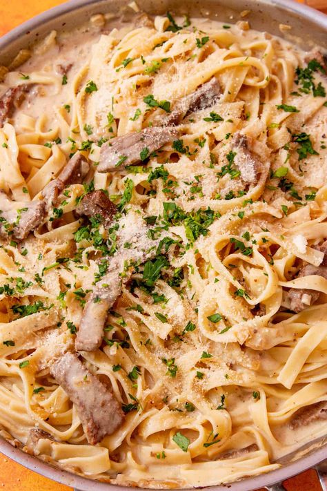 Steak Pasta with Creamy Sauce (in 30 minutes or less!) – Beat The Budget Pasta Steak Recipes, Steak And Pasta Recipes, Steak Pasta Recipes, Creamy Steak Pasta, Steak Alfredo, Cottage Cheese Pasta, Chorizo Pasta, Cubed Steak, Chopped Steak