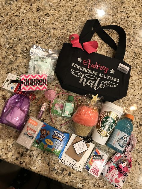 Dance Competition Snacks Goodie Bags, Dance Competition Team Gift Ideas, Made The Cheer Team Gift, Nationals Dance Competition, Team Travel Goodie Bags, All Star Cheer Competition Gifts, Gymnastics Competition Goodie Bags, Cheer Welcome To The Team, Cheer Choreography Snacks