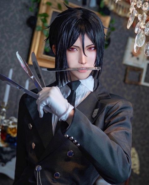 Undertaker Cosplay, Sebastian Michaelis Cosplay, Black Butler Cosplay, Black Pig, Black Butler Sebastian, Black Butler Characters, Sebastian Michaelis, Black Butler Anime, Black Butler Kuroshitsuji