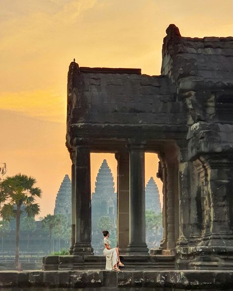 Angkor Wat Sunrise, Siem Reap Cambodia Photography, Ankor Watt, Cambodia Aesthetic, Cambodia Temple, Cambodia Angkor Wat, Cambodia Siem Reap, India Travel Places, Angkor Wat Cambodia