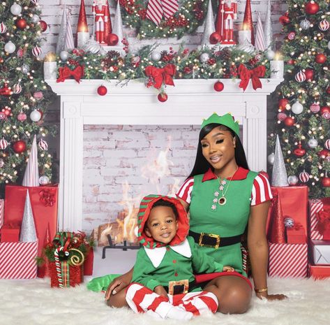 Mom And Sons Christmas Photo Ideas, Christmas Photoshoot Mom And Son, Mother And Son Christmas Photoshoot, Christmas Pictures Mommy Daughter, Mommy And Son Christmas Pictures, Christmas Mommy And Me Pictures, Mom Son Christmas Pictures, Mommy And Son Christmas Photo Shoot, Mom And Son Christmas Photos