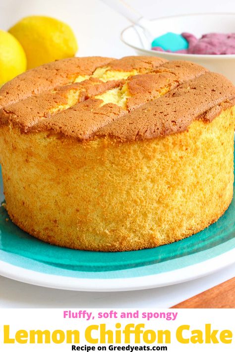 Fluffy Lemon Cake Recipe, Lemon Chiffon Cake Recipe, Blackberry Glaze, Chiffon Cake Recipe, Cake Fancy, Lemon Chiffon Cake, Orange Chiffon Cake, Lemon Sponge Cake, Lemon Cake Easy