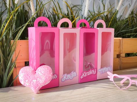 Hot Pink Doll Boxes Personalised Party Decorationsdoll Favor - Etsy Barbie Favor Boxes, Barbie Party Favors, Barbie Party Decorations, Pink Party Favors, Halloween Goodie Bags, Barbie Bridal, Barbie Box, Colorful Birthday Party, Personalized Party Decor