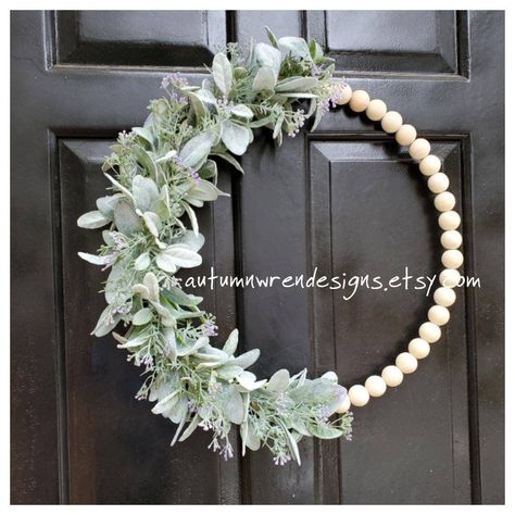 Bead Door, Koti Diy, Wreath Storage, Front Door Wreaths, Purple Door, Lambs Ear Wreath, Twig Wreath, Outdoor Wreaths, Natural Christmas