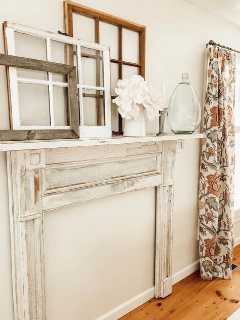 Mantel Installation, Wood Fireplace Surrounds, Shabby Chic Cabinet, White Mantel, Fireplace Mantel Surrounds, Fireplace Frame, Living Room Vintage, Vintage Fireplace, Vintage Collections