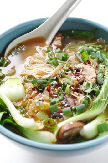 Garlic Noodle Soup, Garlic Noodle, Favorite Soups, Garlic Noodles, Cube Steak, Asian Soup, Smitten Kitchen, Vegetable Side, Fall Dinner