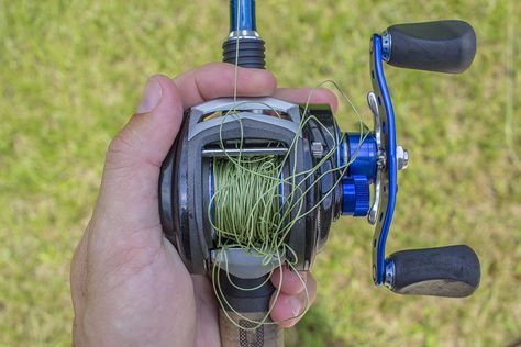 Bream Fishing Tips, Baitcaster Tips, How To Rig A Fishing Line, Fishing Line Knots, Bait Caster, Baitcaster Reels, Lure Coursing, Fishing Rods And Reels, Pike Fishing