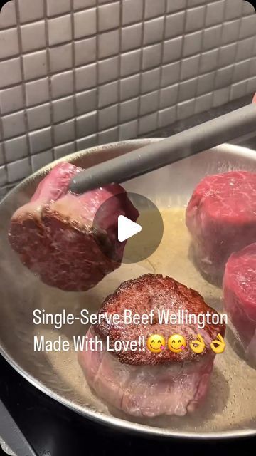 Maxismalls on Instagram: "Single-Serve Beef Wellington Made With Love!!😋😋👌👌" Michael Jackson Billie Jean, Michelin Food, Beef Wellington Recipe, Billie Jean, Beef Wellington, Bread Machine Recipes, Bread Machine, Single Serve, Dinner Tonight