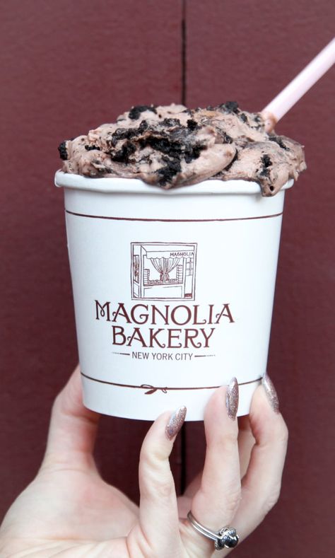 Magnolia Bakery New York, Chocolate Banana Pudding, Banana Pudding From Scratch, Magnolia Bakery Banana Pudding, Magnolia Bakery, Magnolias Bakery, Popsugar Food, Chocolate Shavings, Bakery Recipes