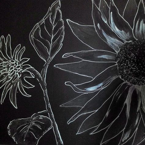 Chalkboard sunflower Sunflower Chalkboard Art, Chalkboard Sunflower, Chalkboard Wall Art, Chalkboard Fonts, Chalk Ideas, Funky Wedding, Iphone Themes, Chalk Wall, Sunflower Drawing