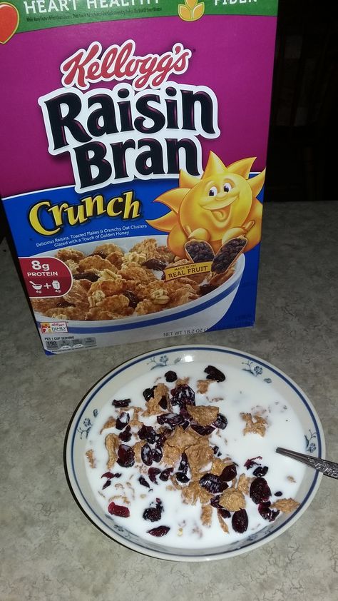 Kellogs raisin bran, free from @smiley360 this cereal is really delicious! I like the added flavor  of the raisin! Love this!! Raisin Bran Cereal, Raisin Bran, Bran Cereal, Free Stuff, Raisin, Oats, Cereal, Love This, Fruit