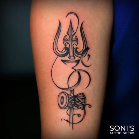 Beautiful Om Tattoo design with Trishul and Damru Trishul With Damru Tattoo Design, Thrishoolam Tattoo Design, Trishul Damru Tattoo, Om With Trishul Tattoo Design, Trishul Tattoo Designs For Women, Damru Tattoo, Tattoo Designs For Boys, Om Tattoo Designs, Om Trishul Tattoo