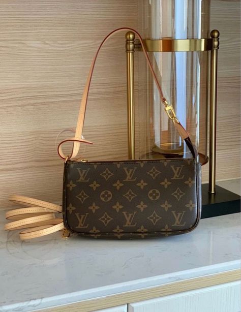 Louis Vuitton mini pochette #dhgate #designerdupes #bougieonabudget #fencefinds Follow my shop @hkadavy on the @shop.LTK app to shop this post and get my exclusive app-only content! #liketkit #LTKitbag #LTKstyletip #LTKunder50 @shop.ltk https://liketk.it/454Rb Louis Vuitton Small Bag, Louis Vuitton Mini Bag, Louis Vuitton Mini Pochette, Pochette Louis Vuitton, Sac Louis Vuitton, Luxury Bags Collection, Girly Bags, Louis Vuitton Purse, Fancy Bags