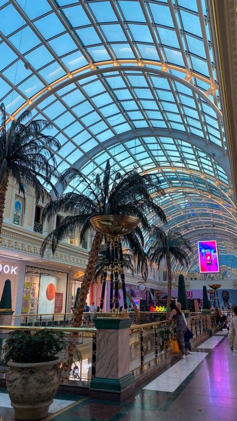 Shopping Center Aesthetic, Trafford Centre Manchester, Mall Aesthetic, Bottle Fairy Lights, Trafford Centre, Restaurant Exterior Design, Abandoned Malls, Dream Life Goals, Restaurant Exterior